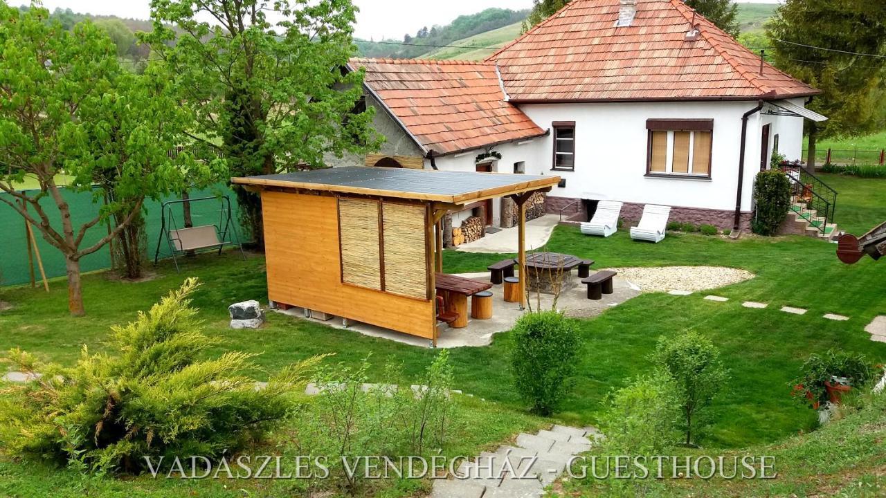 Vadaszles Vendeghaz Bukkszentmarton Екстер'єр фото